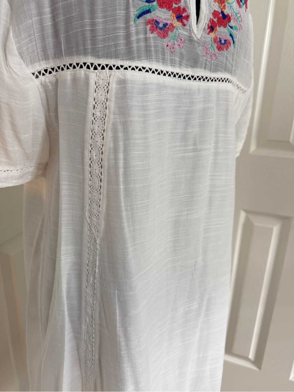 Umgee White Midi Dress with Multicolor Floral Embroidery - Picture 7 of 11